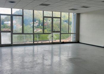 Negozio via paverano, Savignone - foto 1