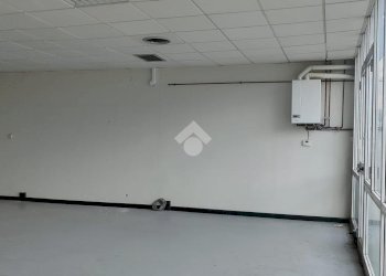 Negozio via paverano, Savignone - foto 4