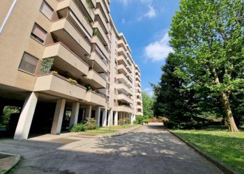 Three-room apartment Via Teobaldo ciconi, Milano (neighborhood Inganni) - photo 2