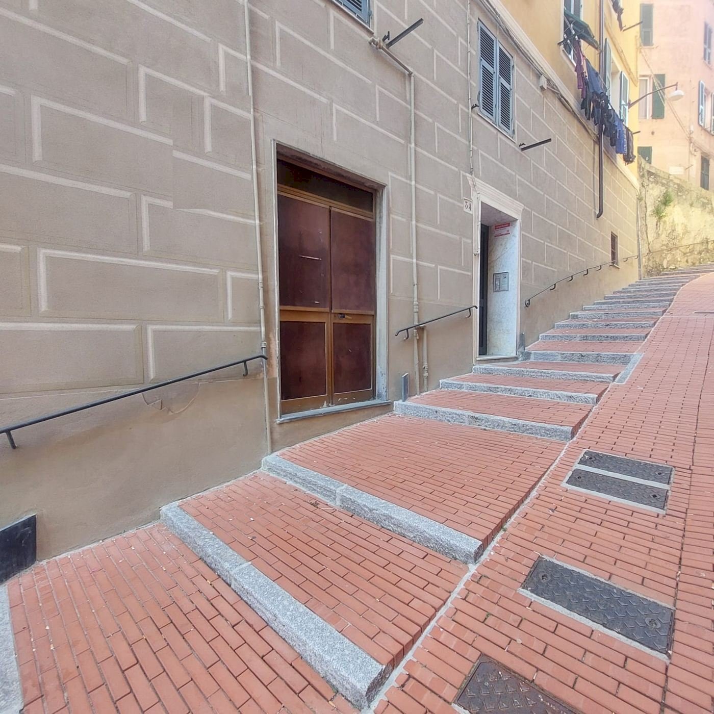 Commercial Premises salita degli Angeli, Genova (neighborhood San Teodoro) - photo 1