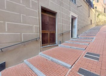 Commercial Premises salita degli Angeli, Genova (neighborhood San Teodoro) - photo 1