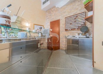 Commercial Activity VIA BORREOMEO, 4A, Vimercate - photo 12