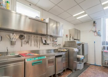 Commercial Activity VIA BORREOMEO, 4A, Vimercate - photo 15