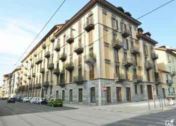 Appartamento Via Antonio Canova, Torino (zona San Salvario) - foto 1