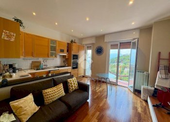 Quadrilocale Via dei sessanta, Genova (zona Cornigliano) - foto 1