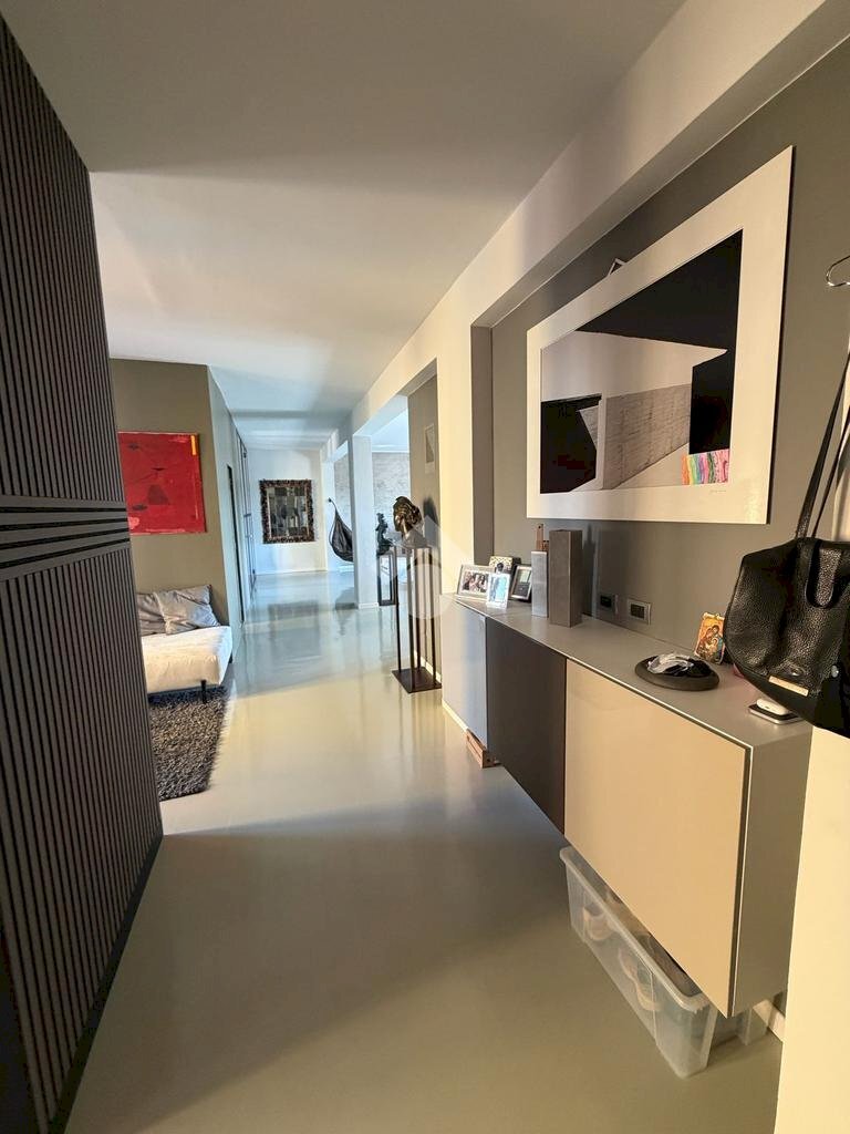 Quadrilocale Piazza XXV Aprile, Parma (zona Cittadella) - foto 1