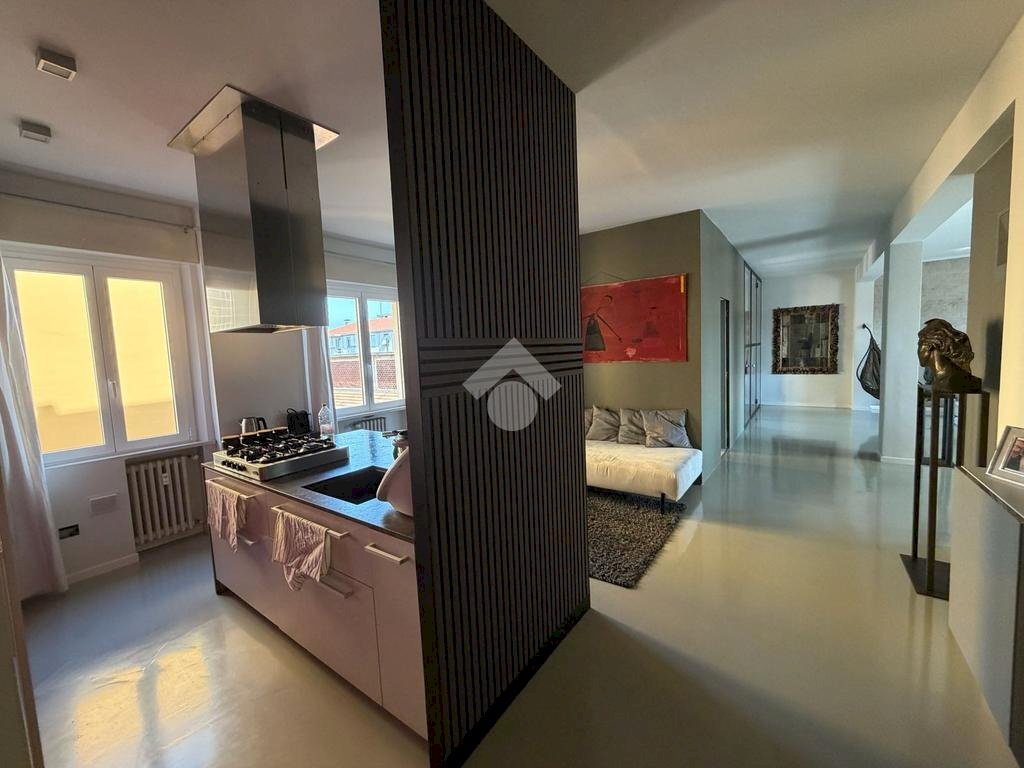 Quadrilocale Piazza XXV Aprile, Parma (zona Cittadella) - foto 2