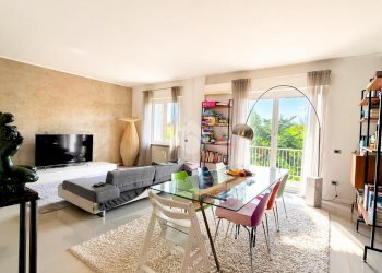 Quadrilocale Piazza XXV Aprile, Parma (zona Cittadella) - foto 1