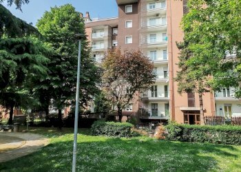 Three-room apartment Via Giuseppe Mazzini, Opera - photo 1