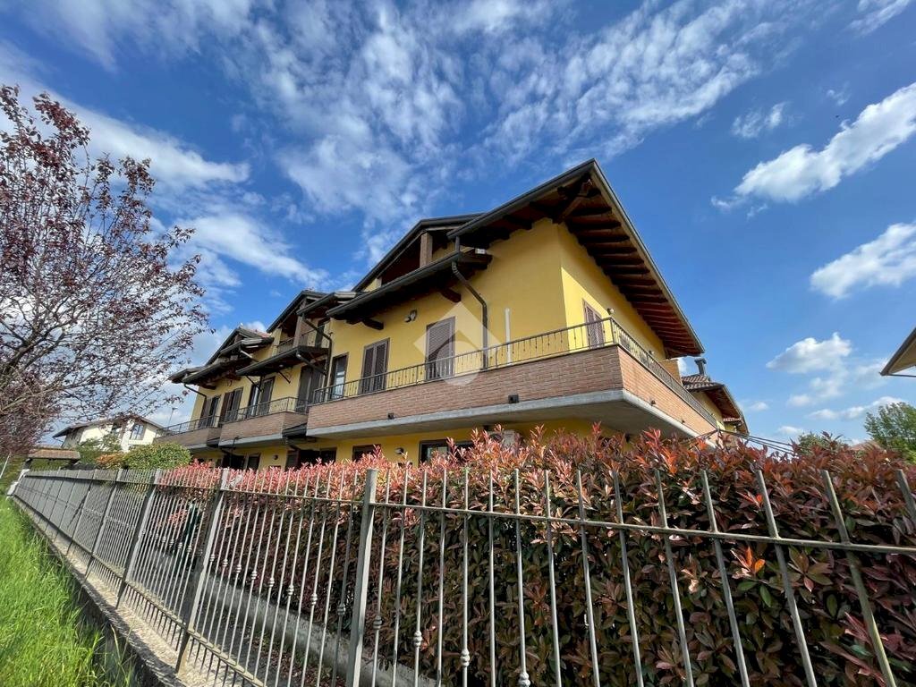 Villa a Schiera Via IV Novembre, Dairago - foto 3