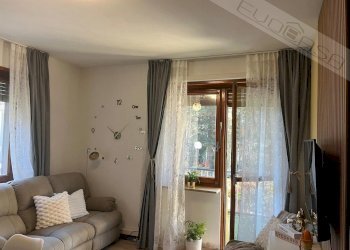 Three-room apartment Viale Della Pineta , Perosa Argentina - photo 7