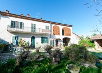 Casa indipendente Via Serra, Camino - foto 1