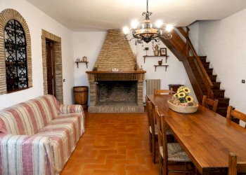 Rustic Località Case Sparse Macchianlunga, Ferentillo - photo 2