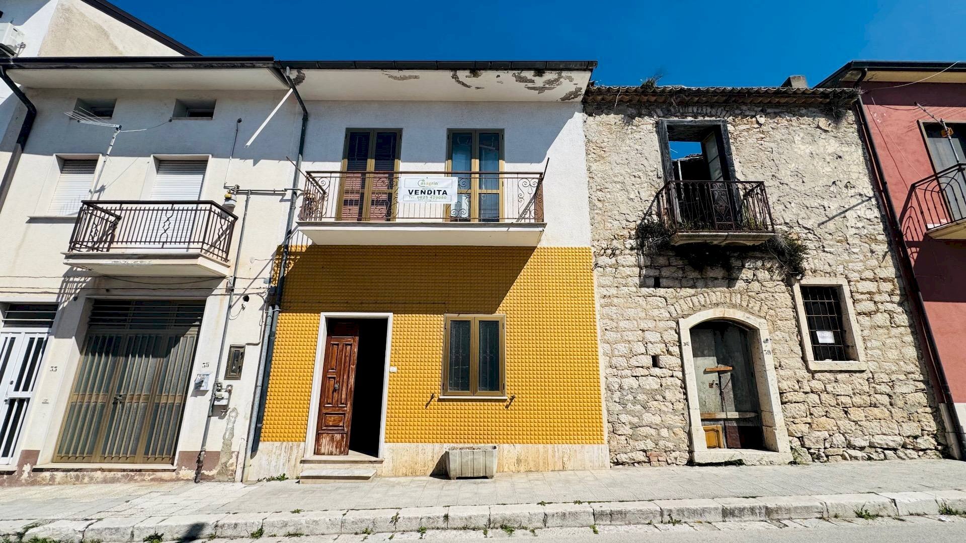 Foto 1 - Casa semi indipendente VIA CAPPUCCINI
 
30, Gesualdo - foto 1