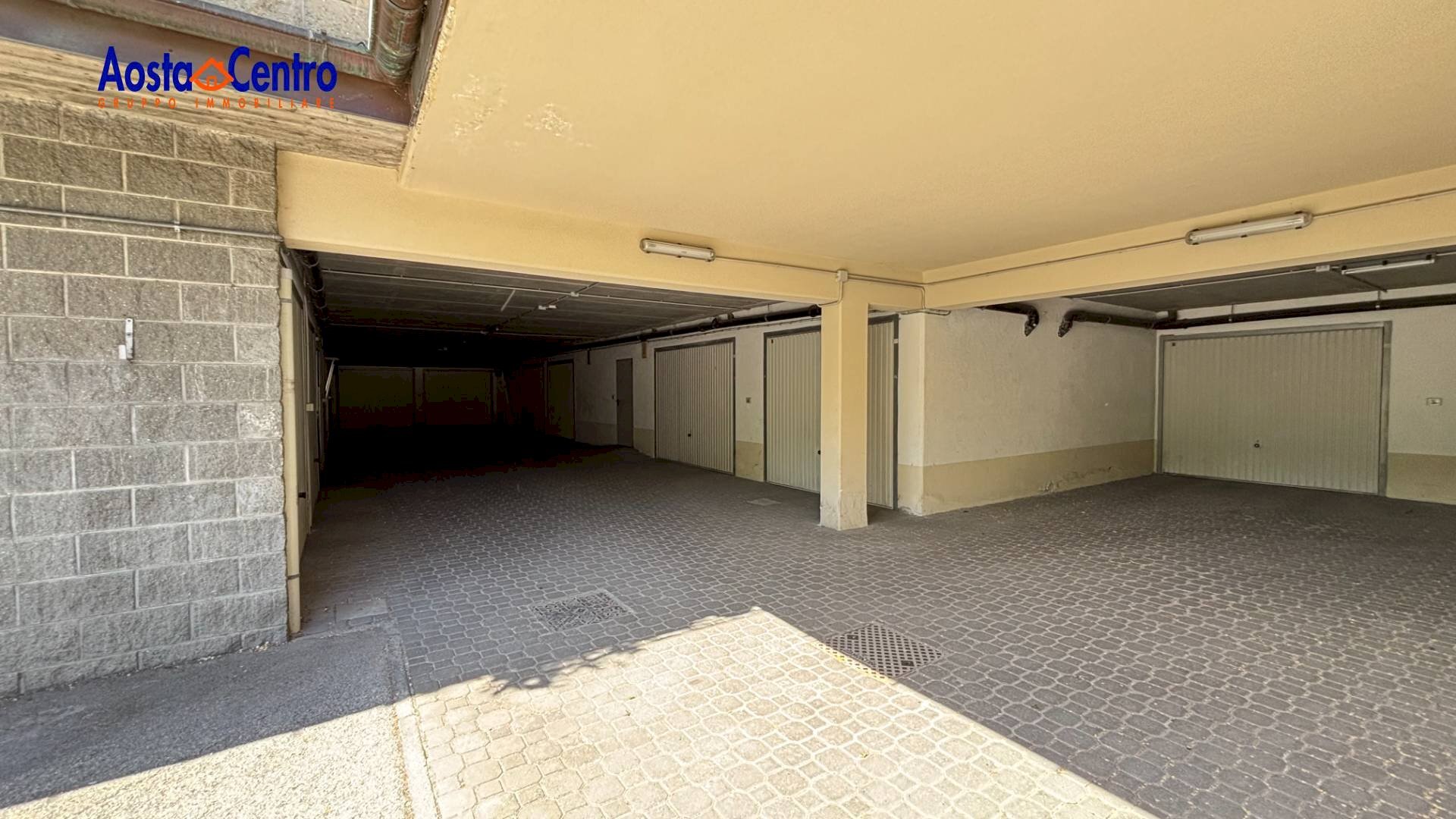 Foto 3 - Box via Des Signeurs de Quart
 
5, Aosta - foto 3