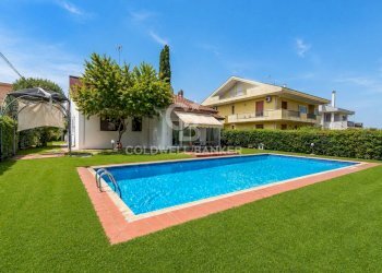 Foto 39 - Villa Via Rossini
 
5, Coriano - photo 39