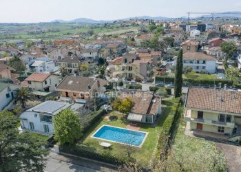 Foto 42 - Villa Via Rossini
 
5, Coriano - photo 42