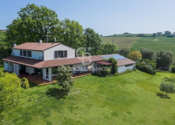 Foto 3 - Villa via giardino
 
26, San Clemente - foto 3