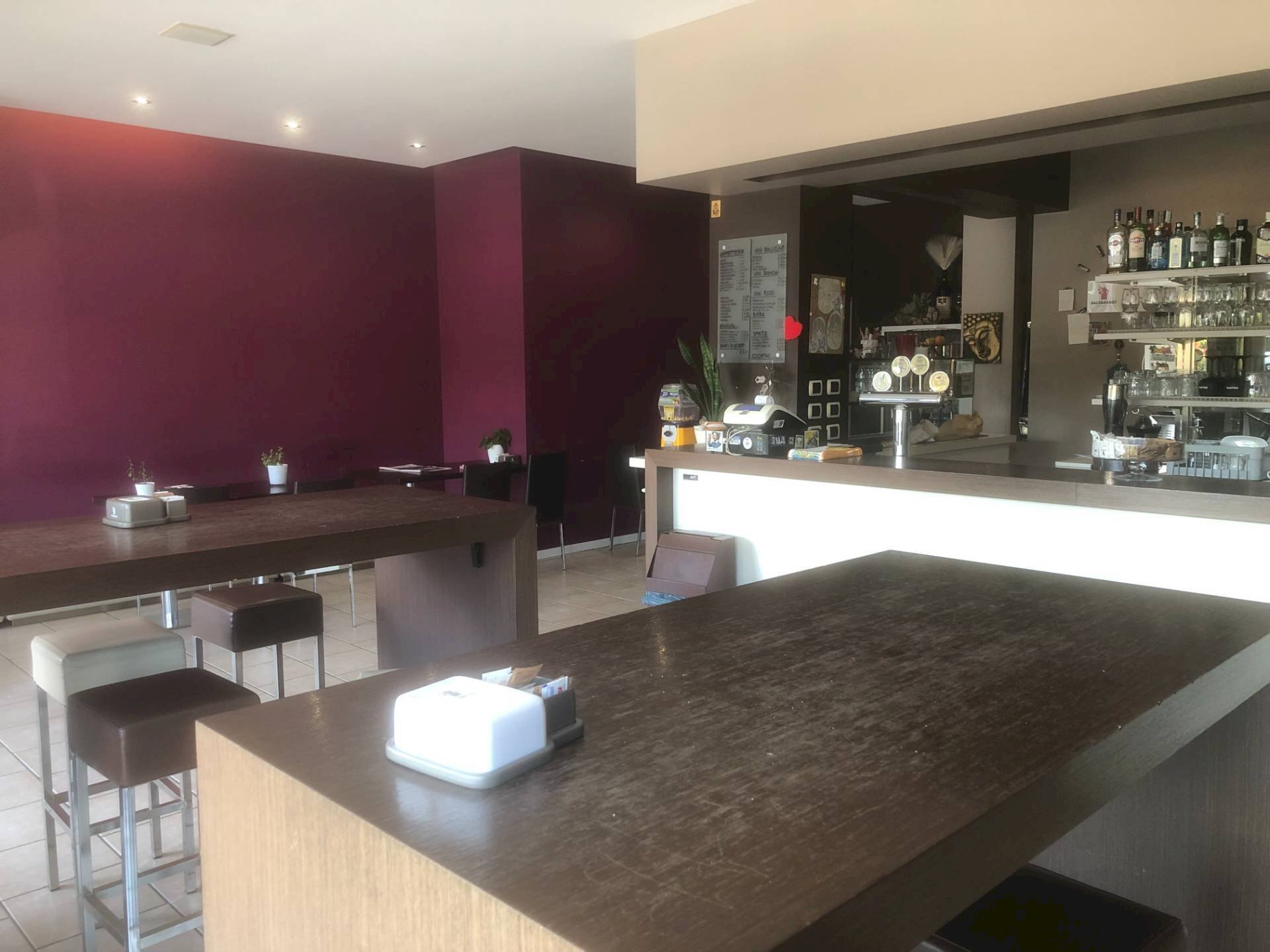 Foto 2 - Bar Tavola Calda - Fredda via fermi
 
1, Sona - foto 2