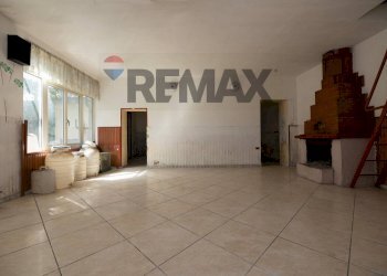 Stanza vuota - Independent house via Giacomo Matteotti
 
54, Casoria - photo 7