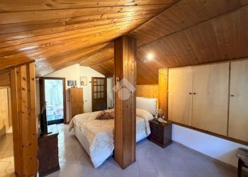 Trilocale Via Emilio Vecchia, Varazze - foto 1