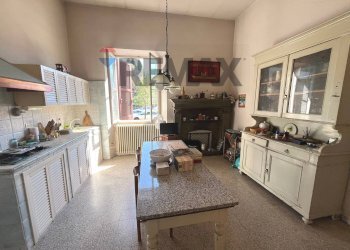 Cucina - Casa indipendente Via Valcuvia
 
9, Cittiglio - foto 8