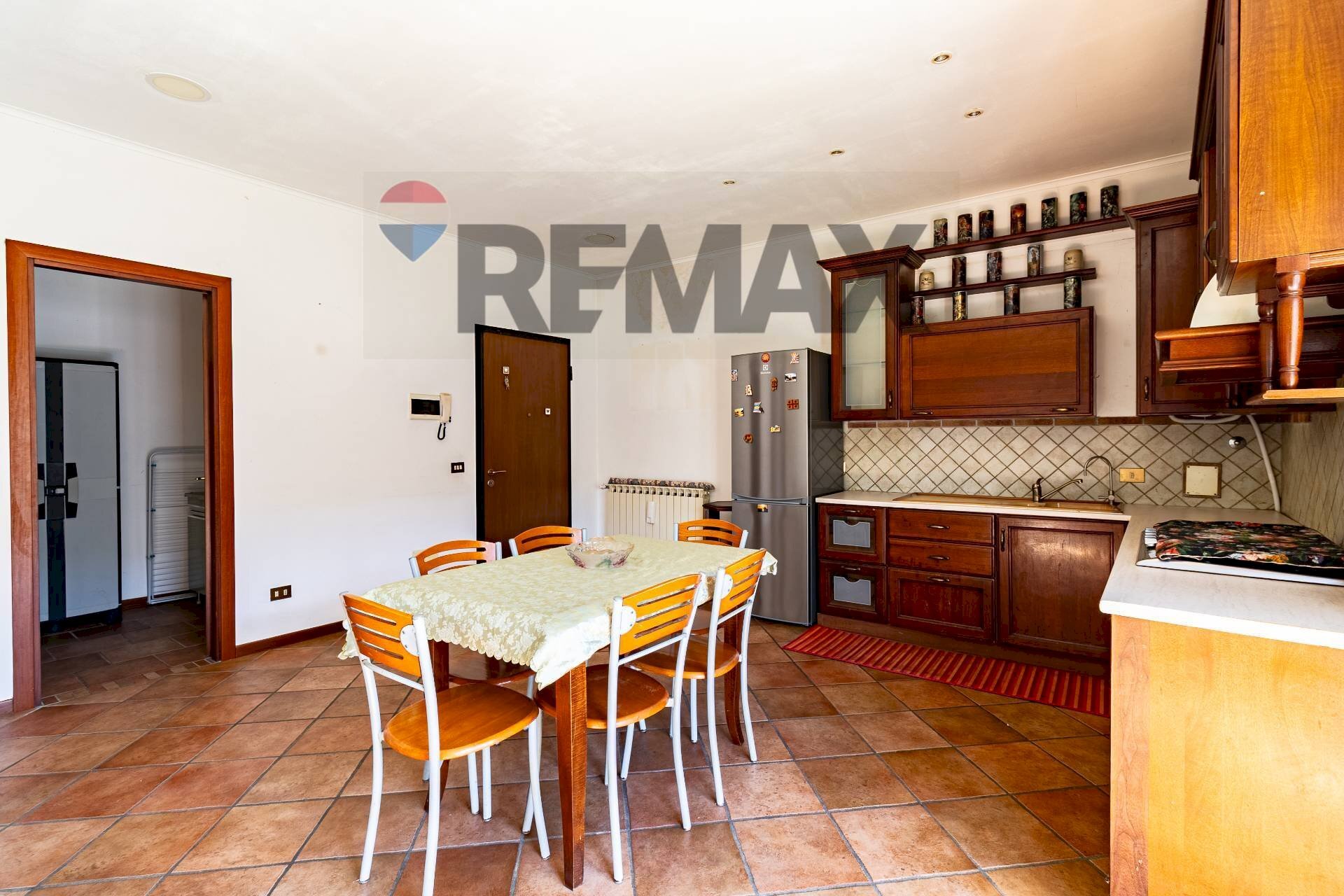 Sala da pranzo - Bilocale Via Molino della Resiga
 
6, Brenta - foto 3