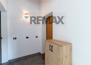 Hall / corridoio - Trilocale Via Provicniale
 
66/C, Mesenzana - foto 22