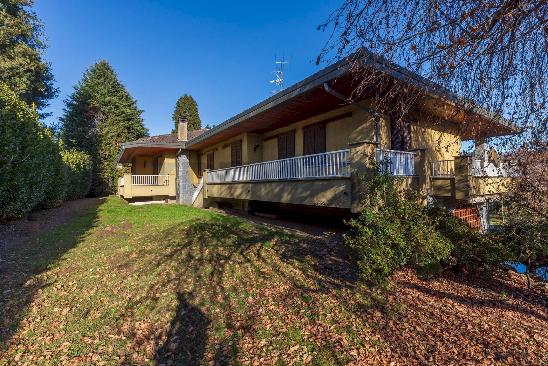 Casa all\'aperto - Semi-detached house VIA CAVOUR
 
65, Buguggiate - photo 2