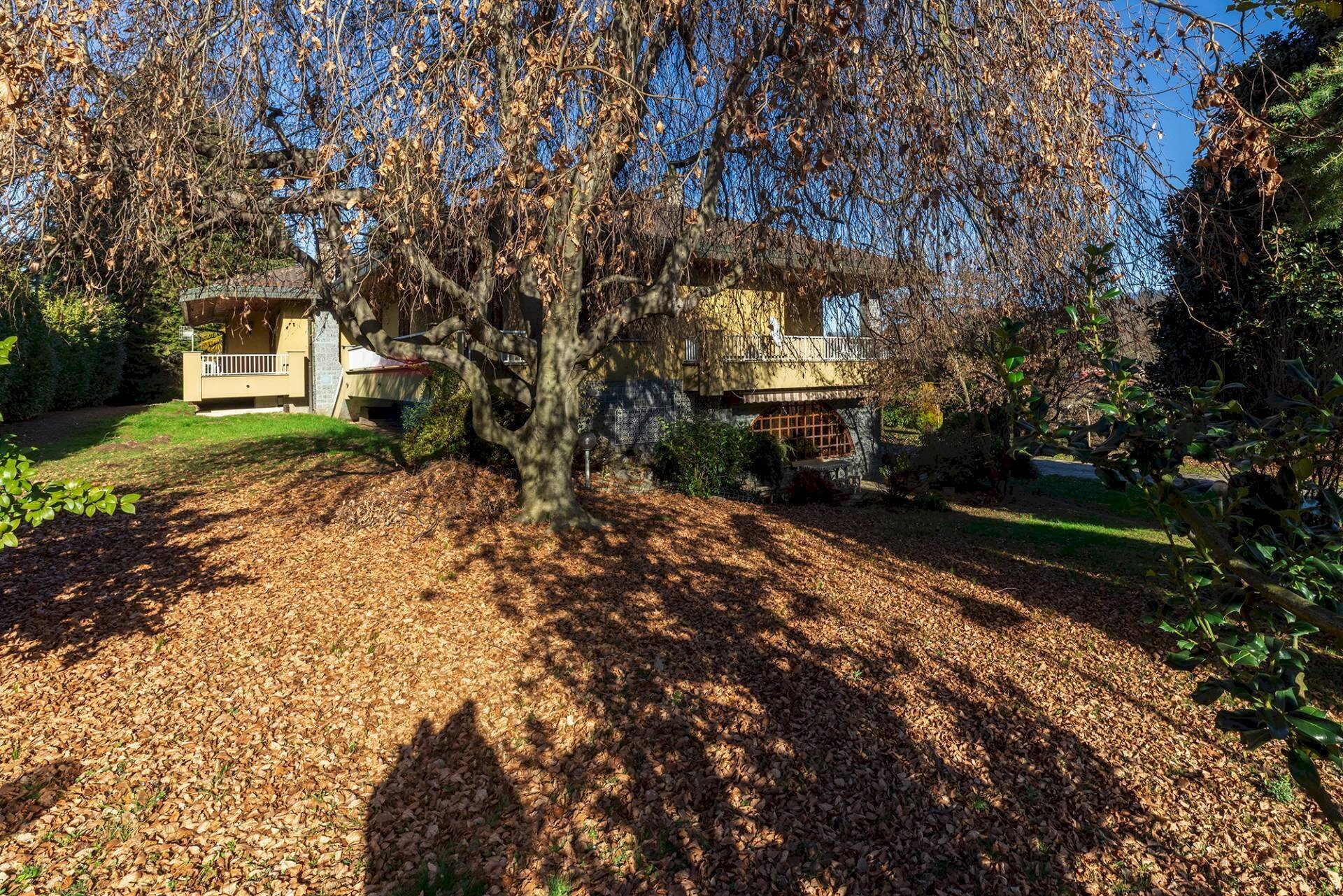 Giardino - Semi-detached house VIA CAVOUR
 
65, Buguggiate - photo 3