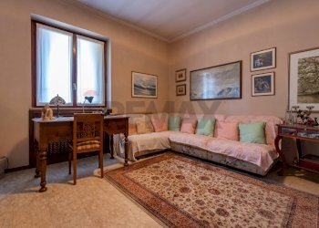 Soggiorno - Semi-detached house VIA CAVOUR
 
65, Buguggiate - photo 19