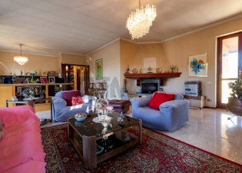 Soggiorno - Semi-detached house VIA CAVOUR
 
65, Buguggiate - photo 22