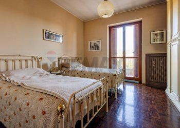 Camera / camera da letto - Semi-detached house VIA CAVOUR
 
65, Buguggiate - photo 29