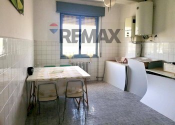 Cucina - Appartamento via IV novembre
 
533, Cavaria con Premezzo - foto 4