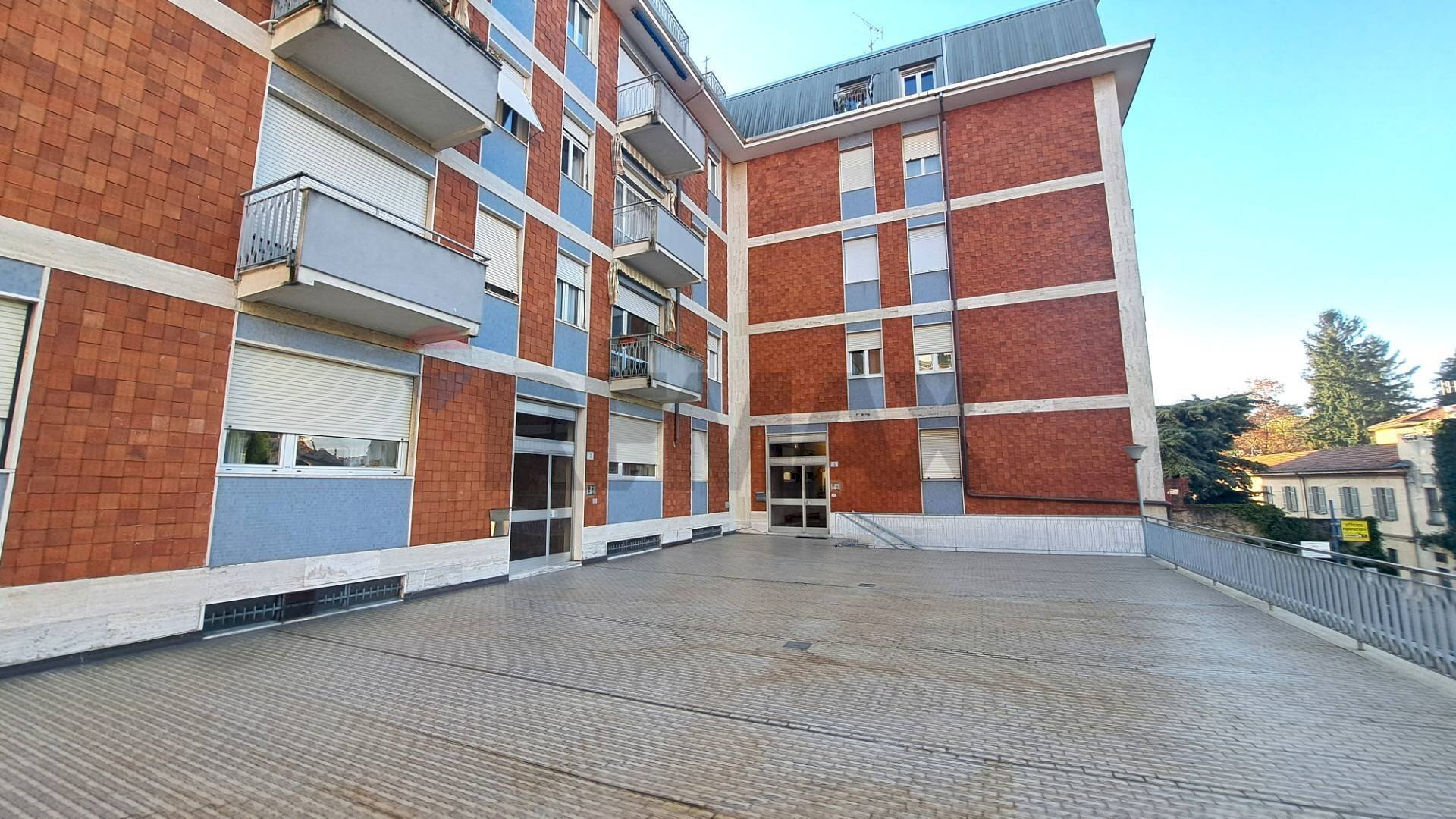 Edificio all\'aperto - Office Via Montebello
 
5, Varese - photo 2