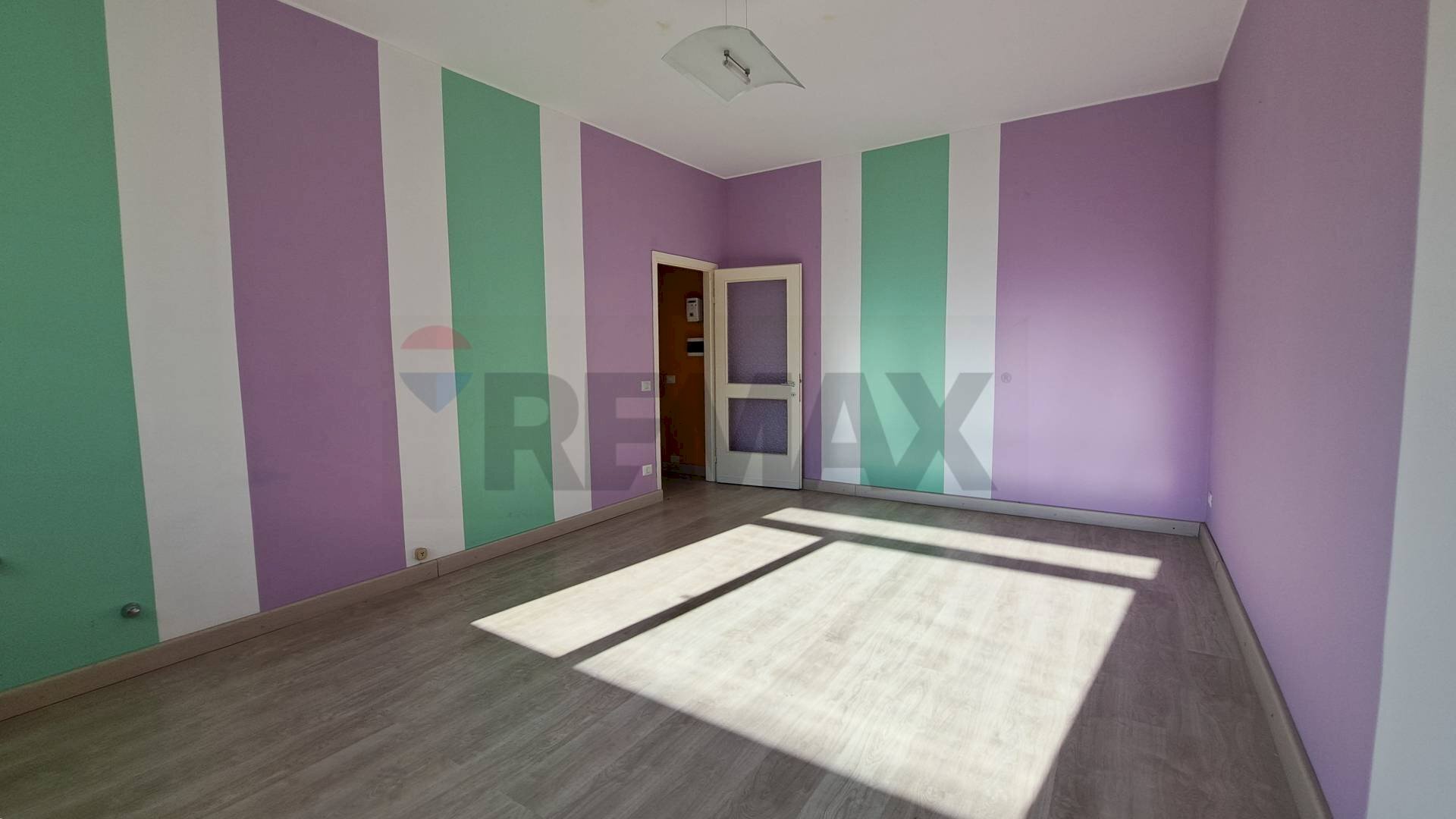 Stanza vuota - Office Via Montebello
 
5, Varese - photo 3