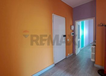 Hall / corridoio - Office Via Montebello
 
5, Varese - photo 6