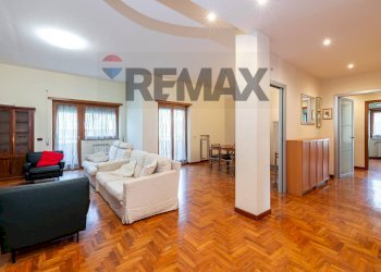 Soggiorno - Appartamento Piazza Eschilo, Roma - foto 1