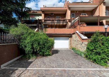 Edificio all\'aperto - Villa Via Ernesto Basile
 
56, Roma - foto 2