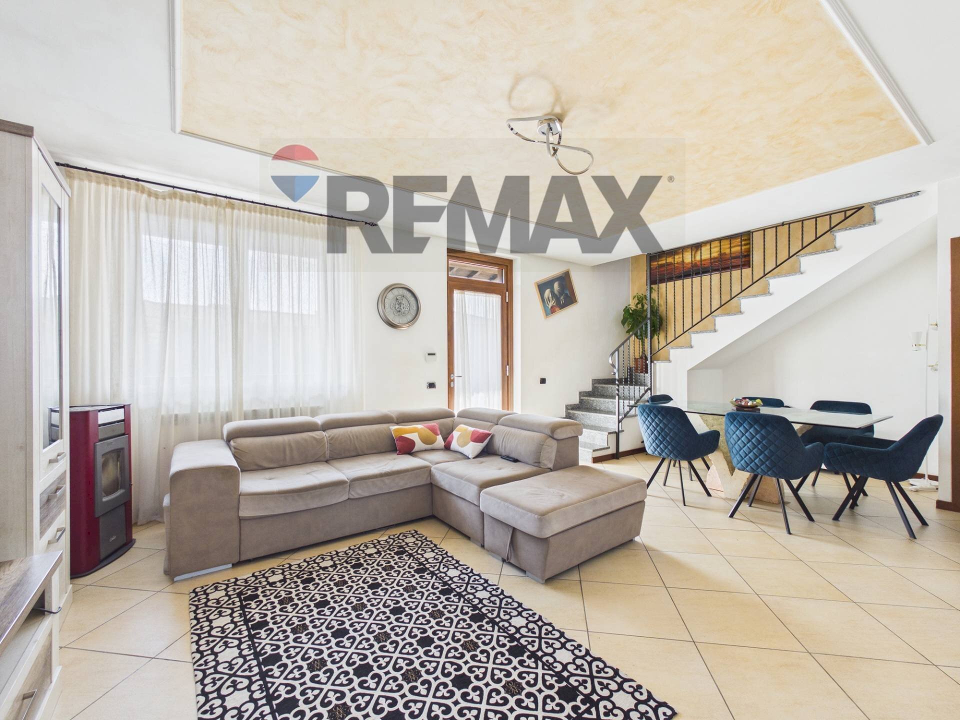 Sala da pranzo - Casa semi indipendente via Pietro Nenni
 
38, Vellezzo Bellini - foto 2