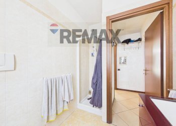 Bagno - Casa semi indipendente via Pietro Nenni
 
38, Vellezzo Bellini - foto 12