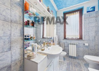 Bagno - Casa semi indipendente via Pietro Nenni
 
38, Vellezzo Bellini - foto 21