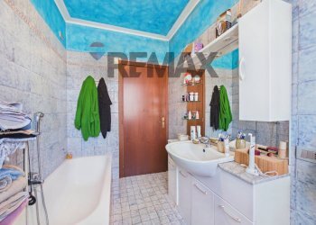 Bagno - Casa semi indipendente via Pietro Nenni
 
38, Vellezzo Bellini - foto 22