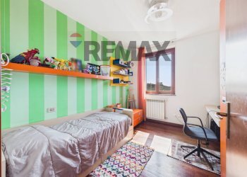 Camera / camera da letto - Casa semi indipendente via Pietro Nenni
 
38, Vellezzo Bellini - foto 23