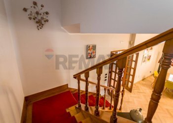 Scale - Villa Via Nesea
 
27, Palermo - foto 17