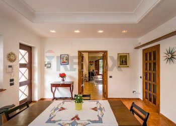 Sala da pranzo - Villa Via Nesea
 
27, Palermo - foto 18