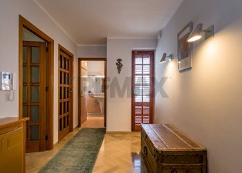 Hall / corridoio - Villa Via Nesea
 
27, Palermo - foto 21