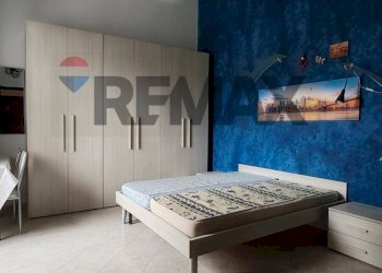 Camera / camera da letto - Box Via Marchese
 
66, Misterbianco - foto 3