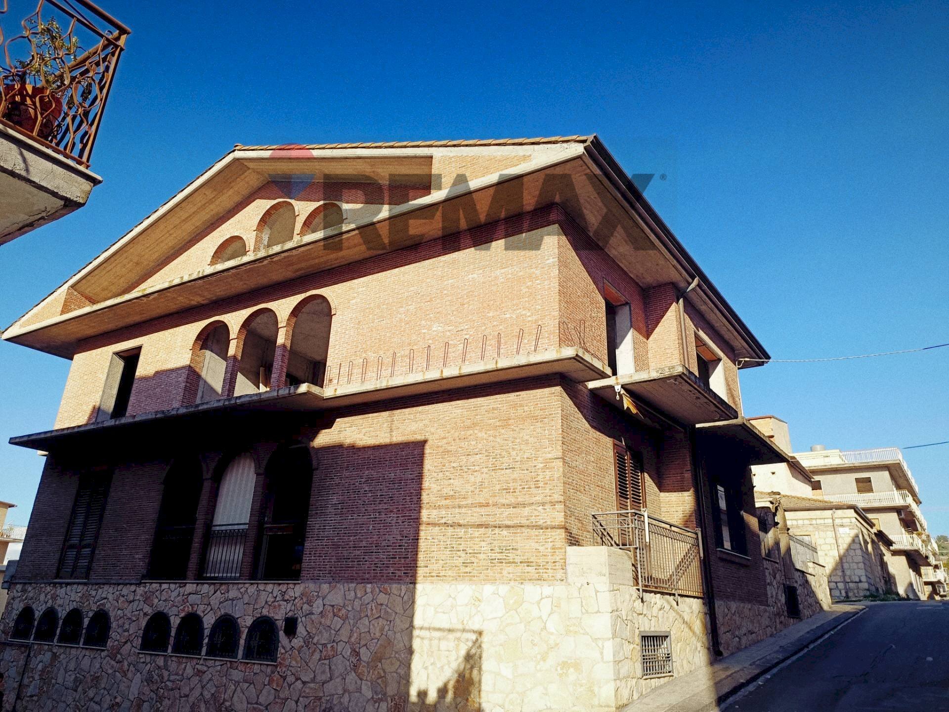 Edificio all\'aperto - Apartment VIA SAN GIUSEPPE
 
39, Ramacca - photo 2