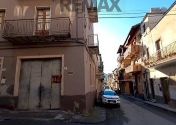 Edificio all\'aperto - Semi-detached house VIA TRIESTE
 
61/63, Ramacca - photo 3